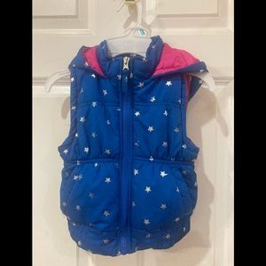 Pink Platinum blue and pink puffy vest size 5-6.